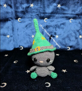 Le Chaudron de Morrigann: Crochet d'Halloween - Merlin, le Chat Sorcier (modèle: Valérie Fil'uncrochet)